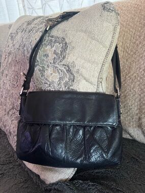 Perlina Black Ruched Leather Shoulder Bag